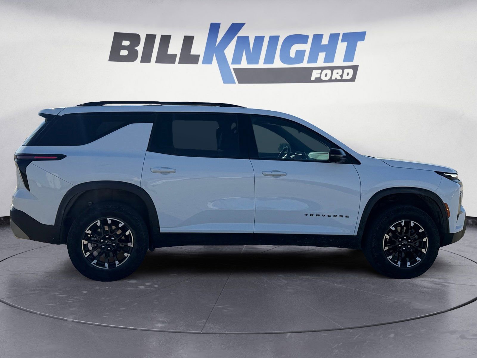 Used 2024 Chevrolet Traverse Z71 image 6