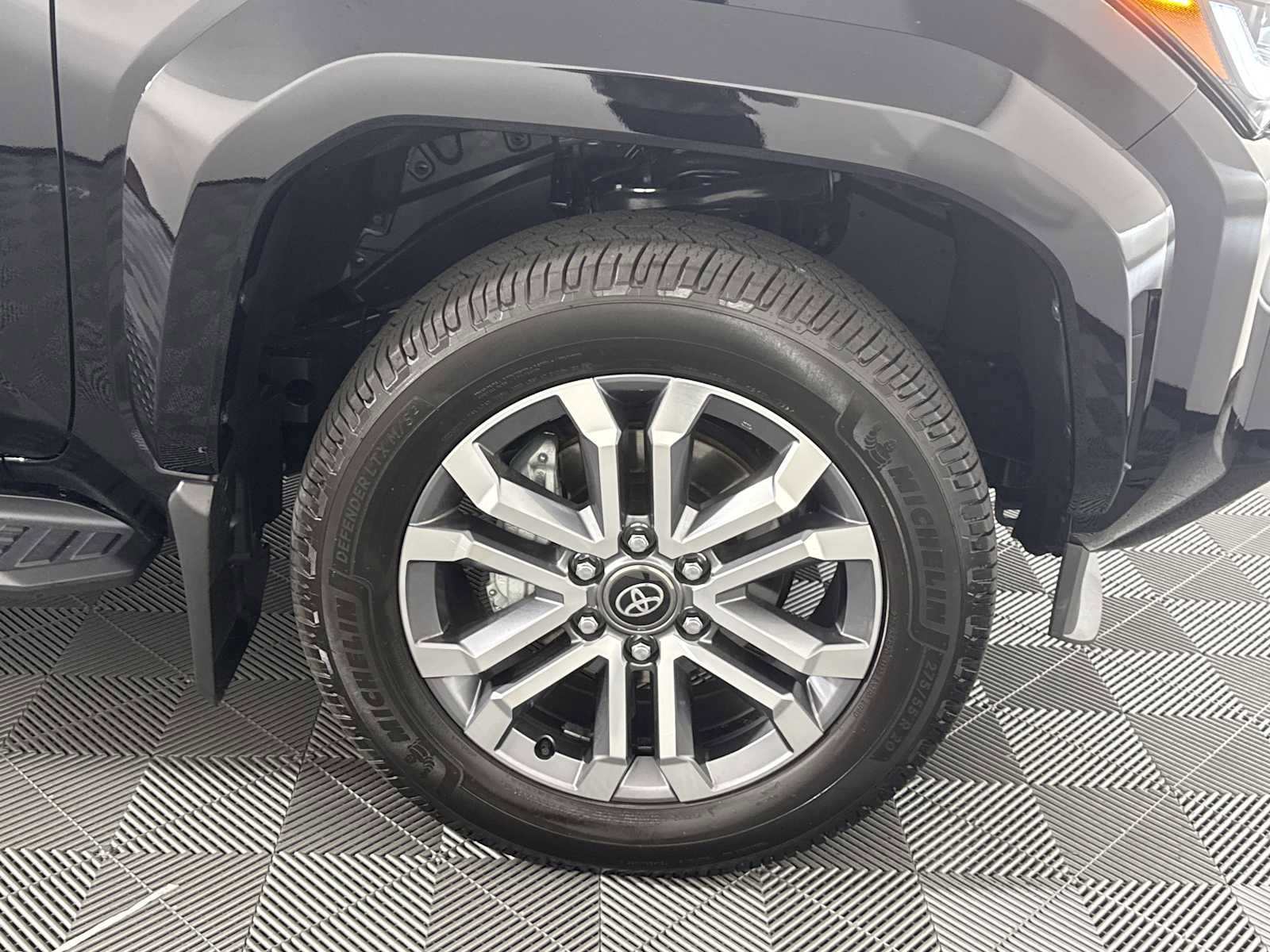 Used 2025 Toyota 4Runner Limited image 14