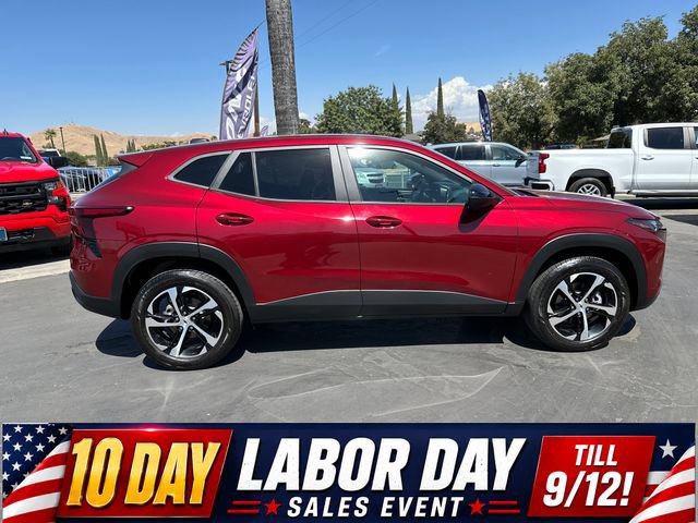 Used 2025 Chevrolet Trax RS w/ Driver Confidence Package FWD image 8
