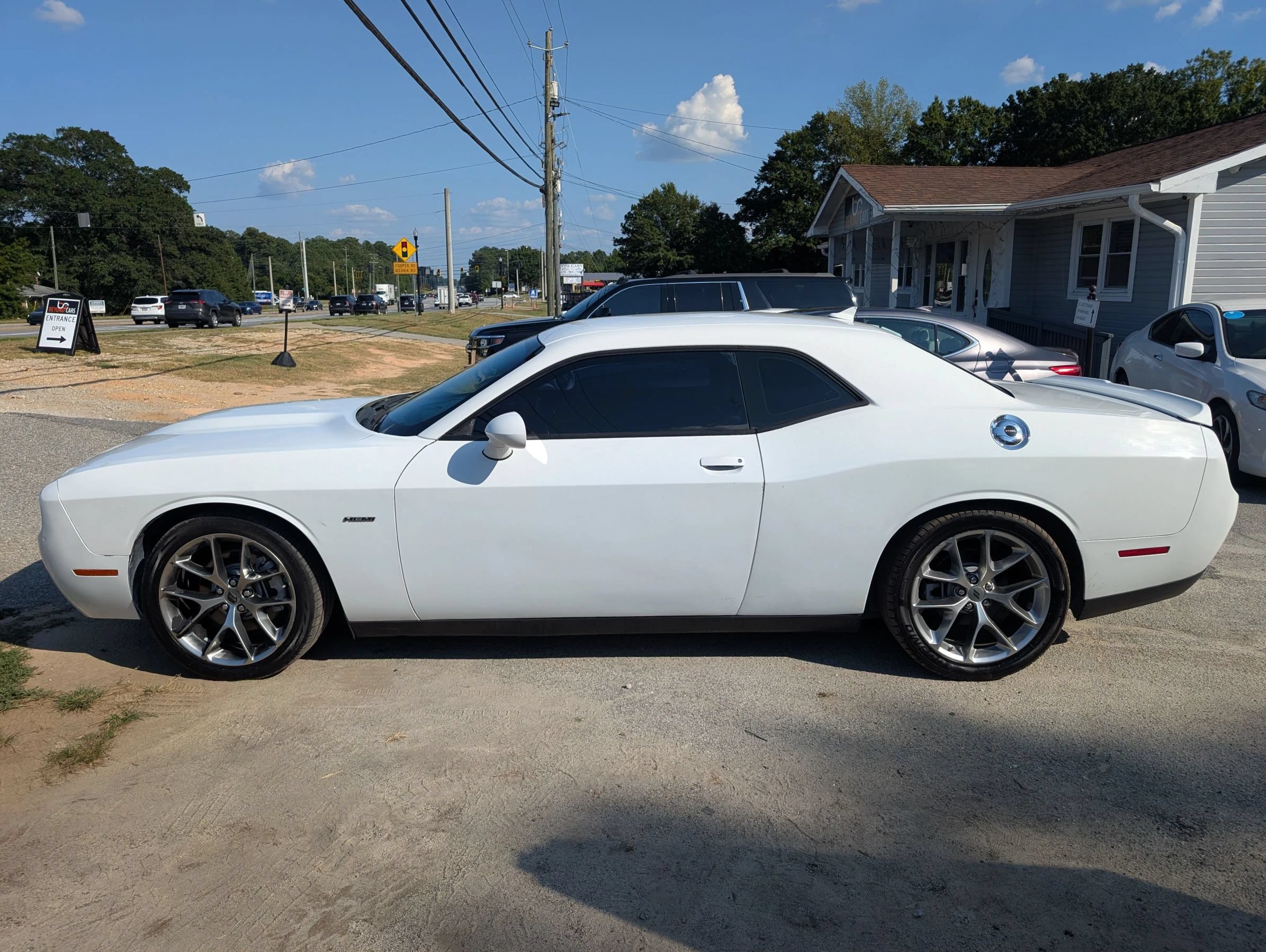 Used 2019 Dodge Challenger R/T w/ Plus Package RWD image 4