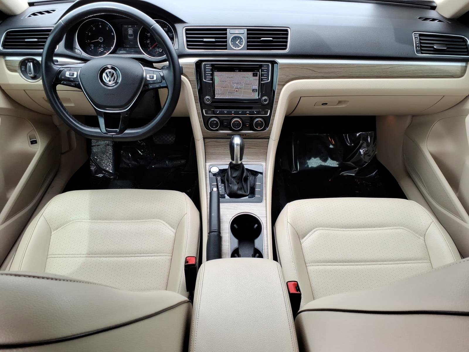 Used 2017 Volkswagen Passat 1.8T SE image 24