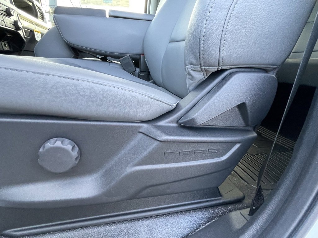New 2026 Ford F350 XL w/ XL Chrome Package image 38