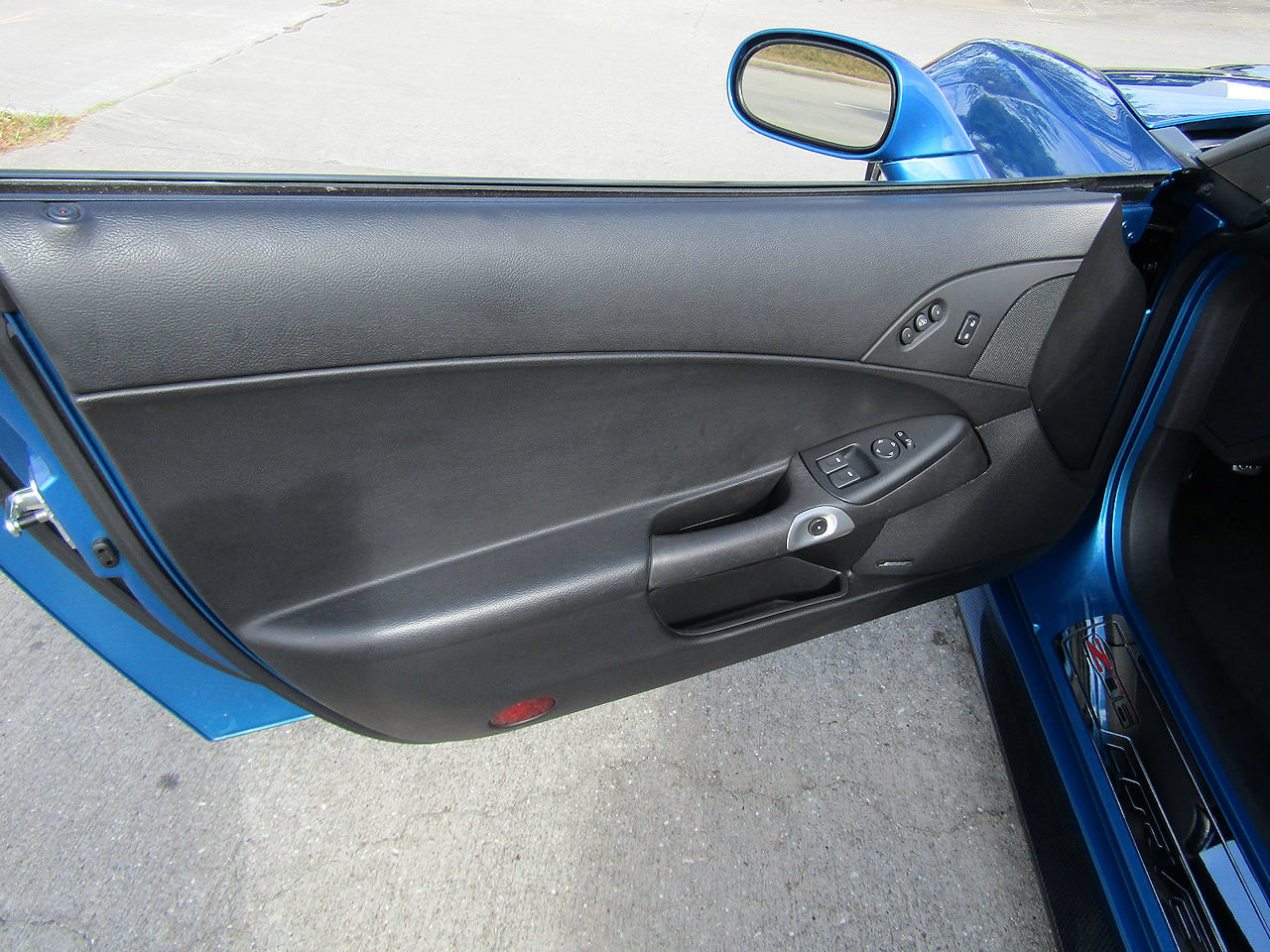 Used 2008 Chevrolet Corvette Z06 RWD image 10
