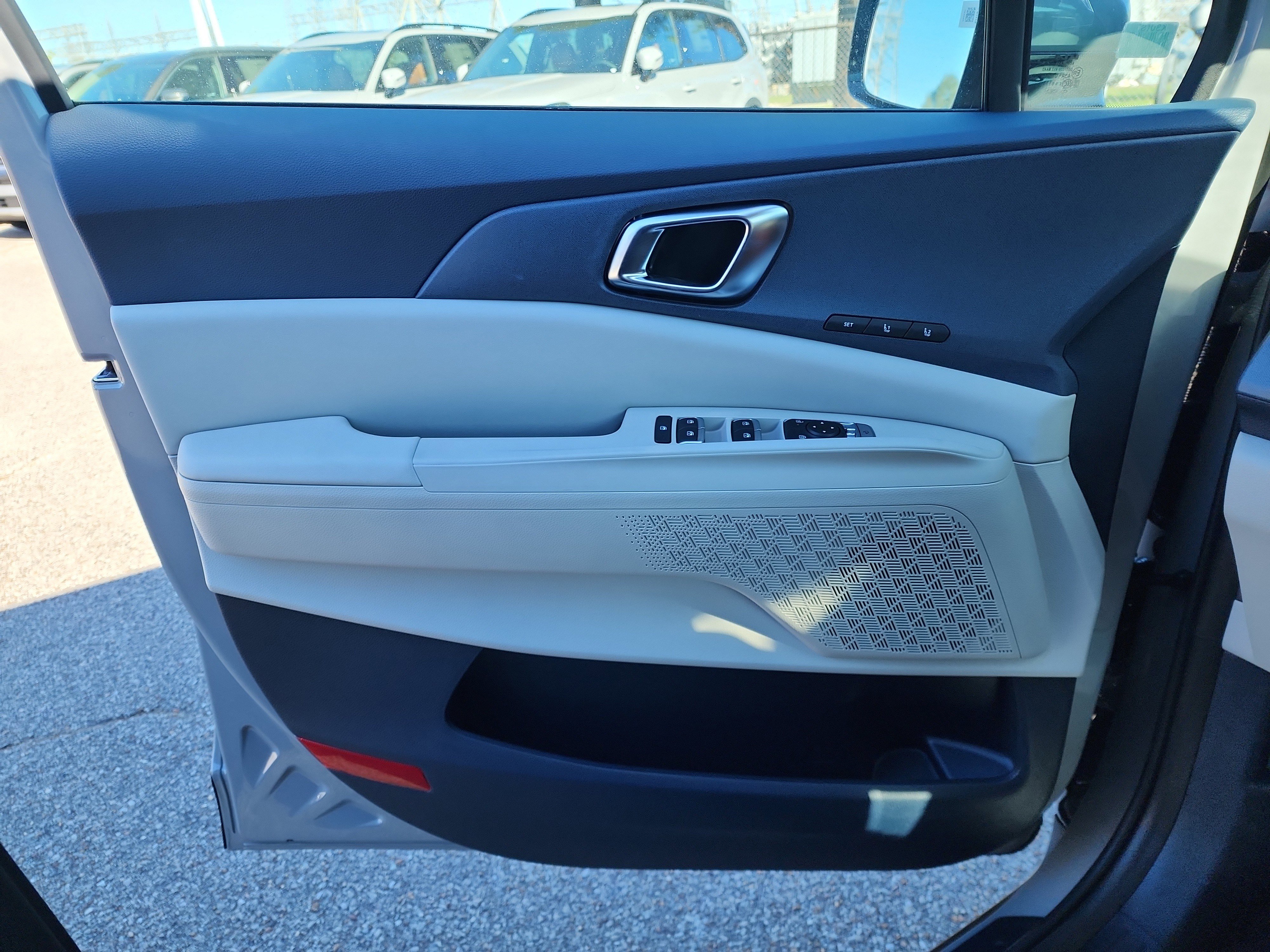 New 2026 Kia Carnival EX image 10