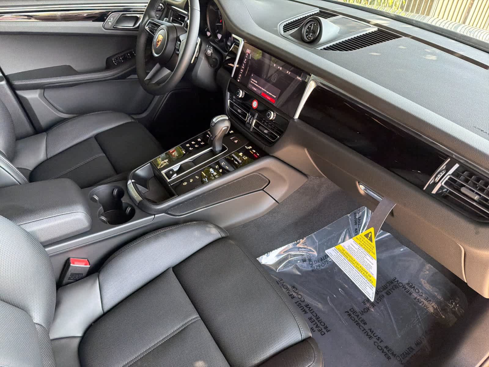 New 2026 Porsche Macan AWD/4WD image 17