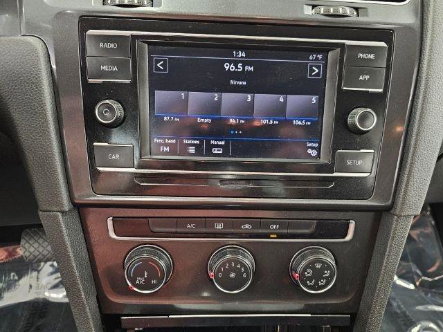 Used 2019 Volkswagen Golf S FWD image 15