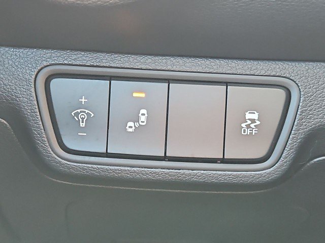 Used 2024 Kia Forte GT-Line FWD image 18