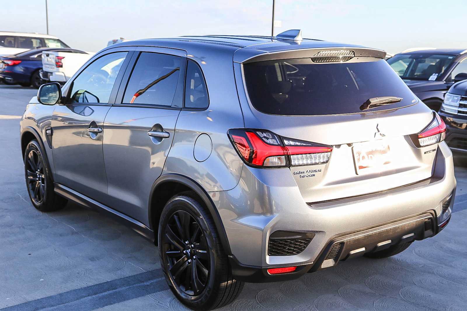 Used 2026 Mitsubishi Outlander Sport LE AWD/4WD image 6