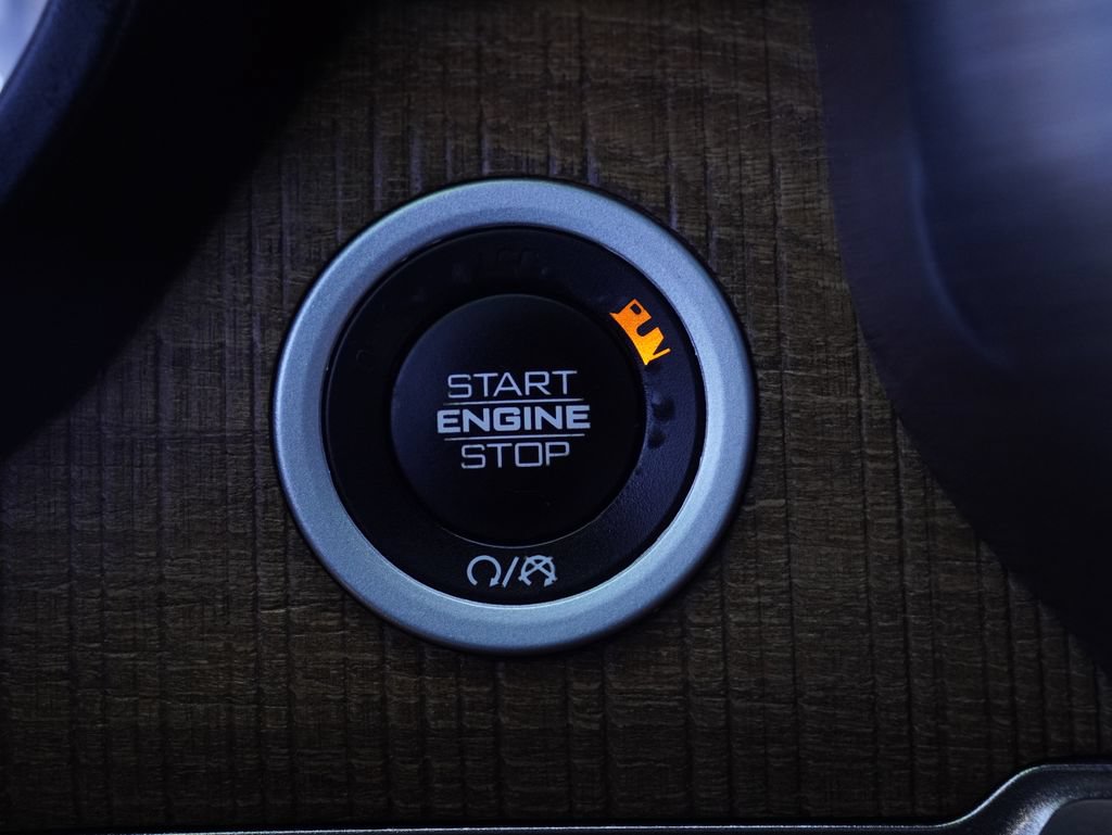 Certified 2019 RAM 1500 Limited AWD/4WD image 18