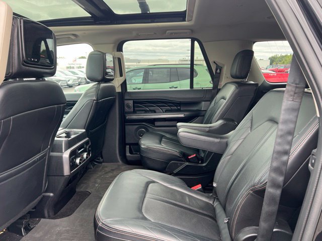 Used 2019 Ford Expedition Max Platinum AWD/4WD image 18