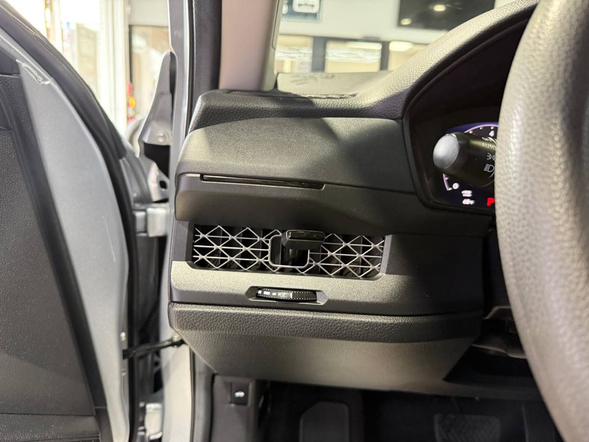 Used 2025 Honda Accord LX image 18