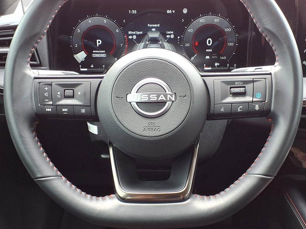 Used 2025 Nissan Kicks SR image 18