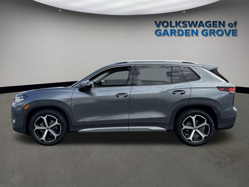 New 2025 Volkswagen Tiguan SE image 4