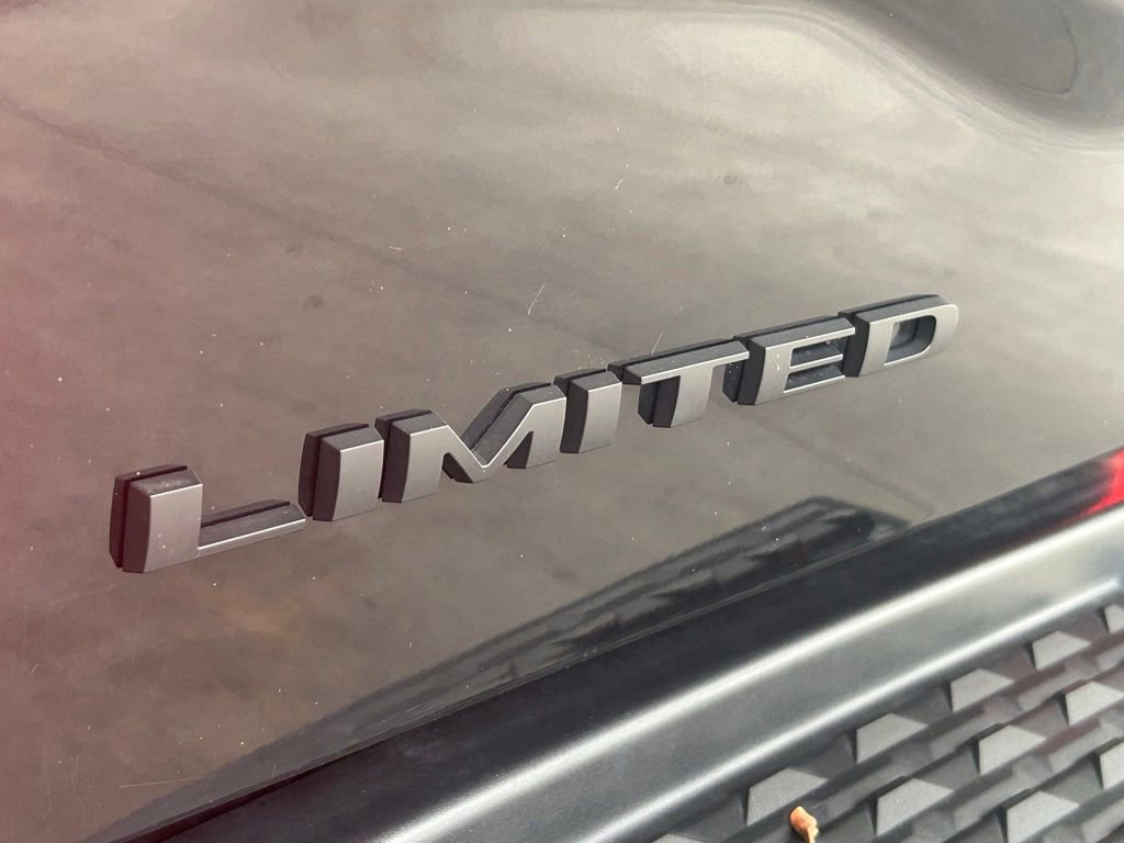 Used 2024 RAM 3500 Limited w/ Night Edition AWD/4WD image 22