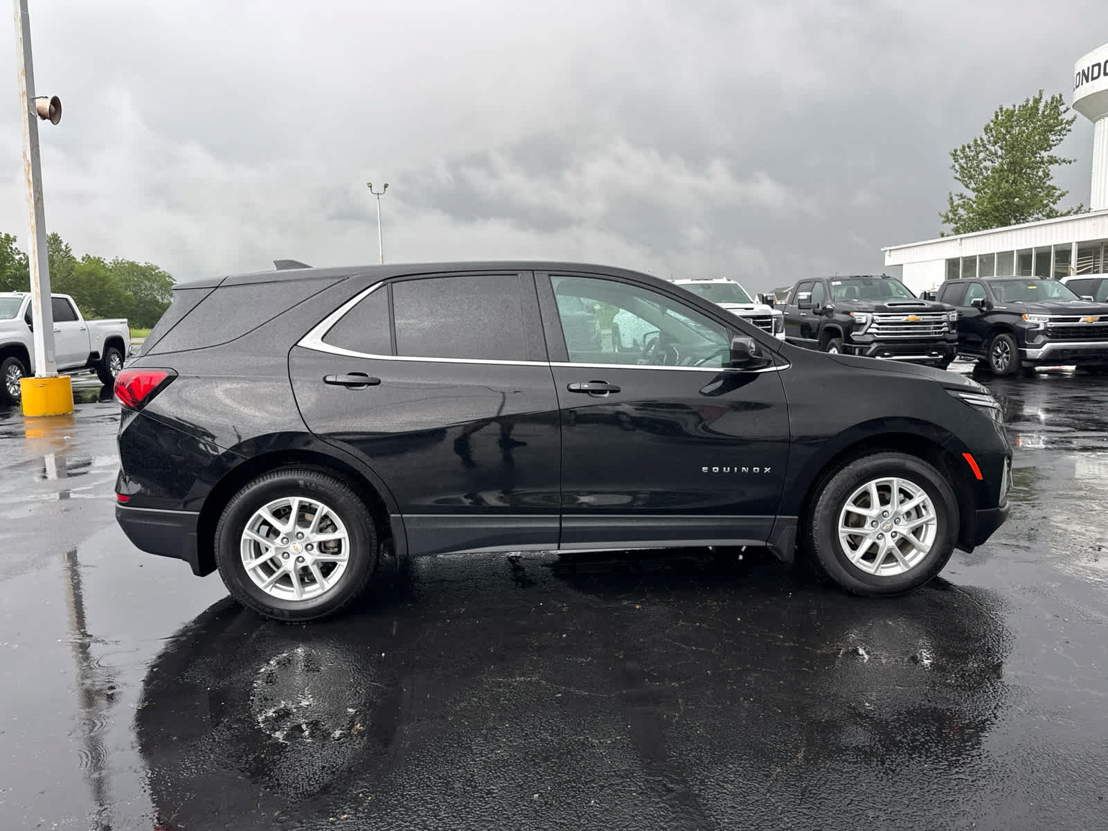 Certified 2024 Chevrolet Equinox LT w/ LPO, Floor Liner Package FWD image 6