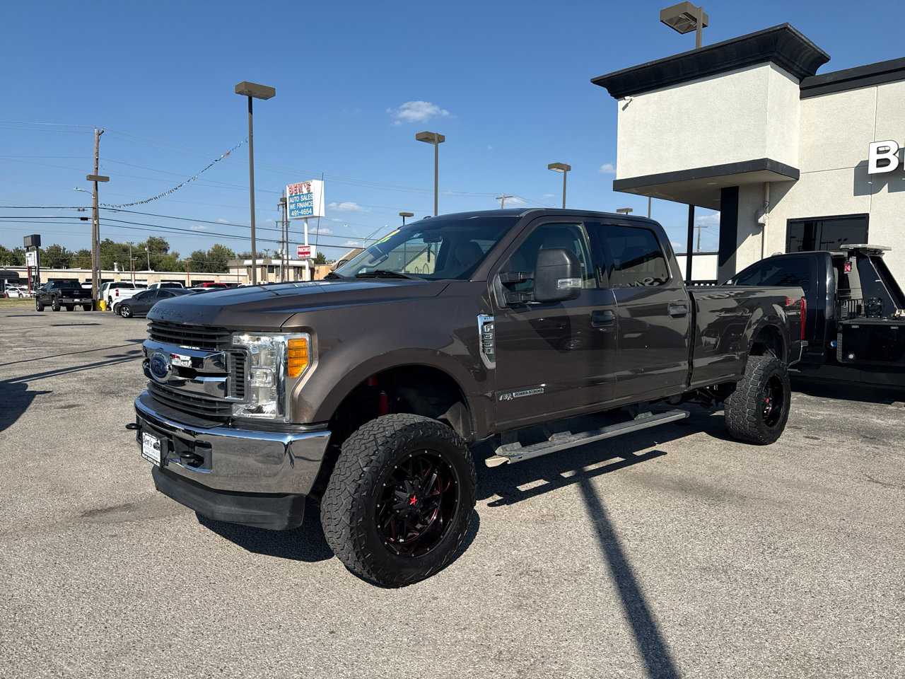 Used 2017 Ford F350 XLT w/ XLT Value Package image 2