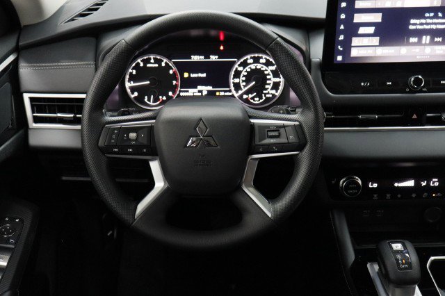 New 2026 Mitsubishi Outlander ES AWD/4WD image 21