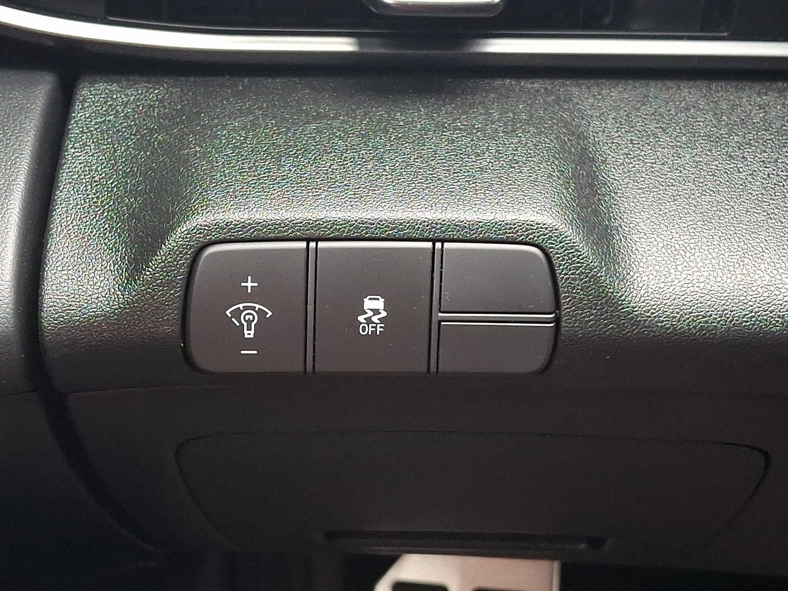 Certified 2025 Hyundai Elantra Sport FWD image 26