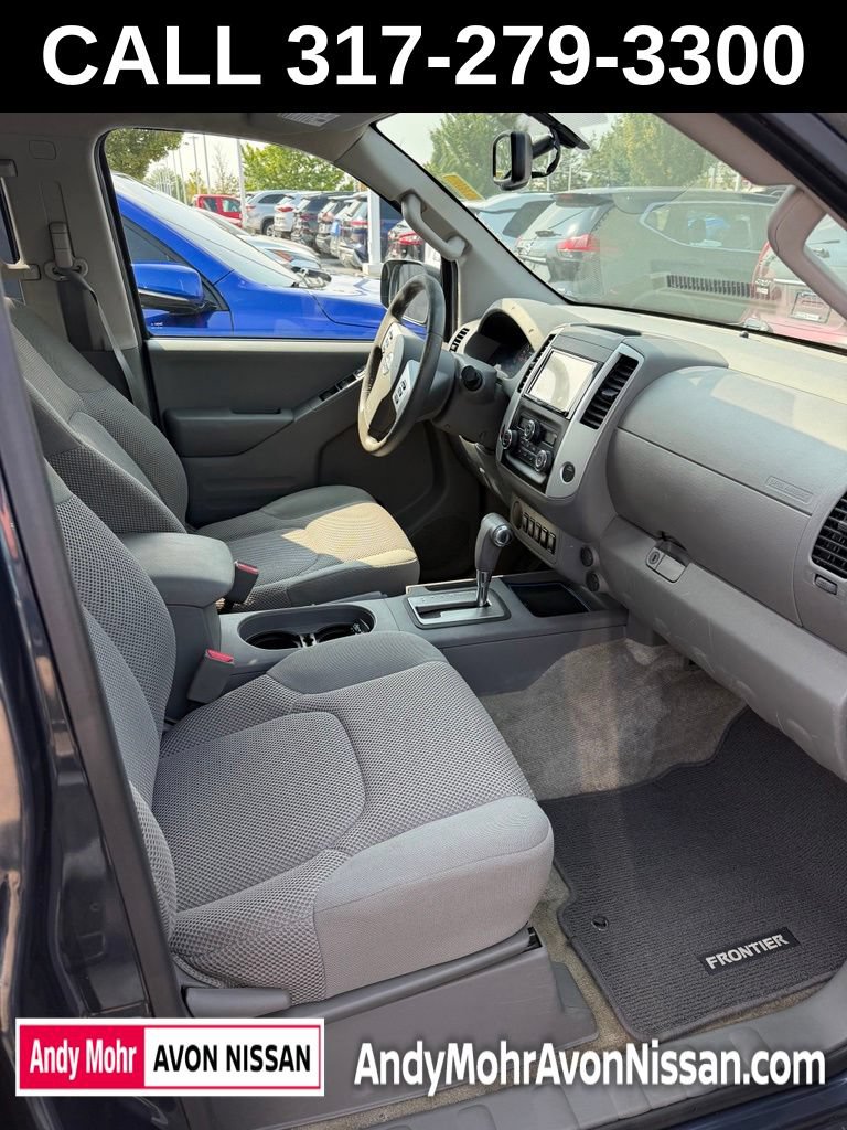 Used 2016 Nissan Frontier SV w/ SV Value Truck Package RWD image 8