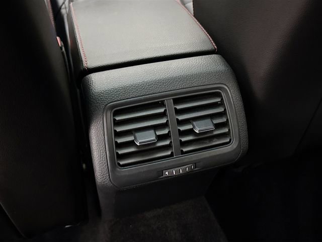 Used 2017 Volkswagen GTI SE image 25