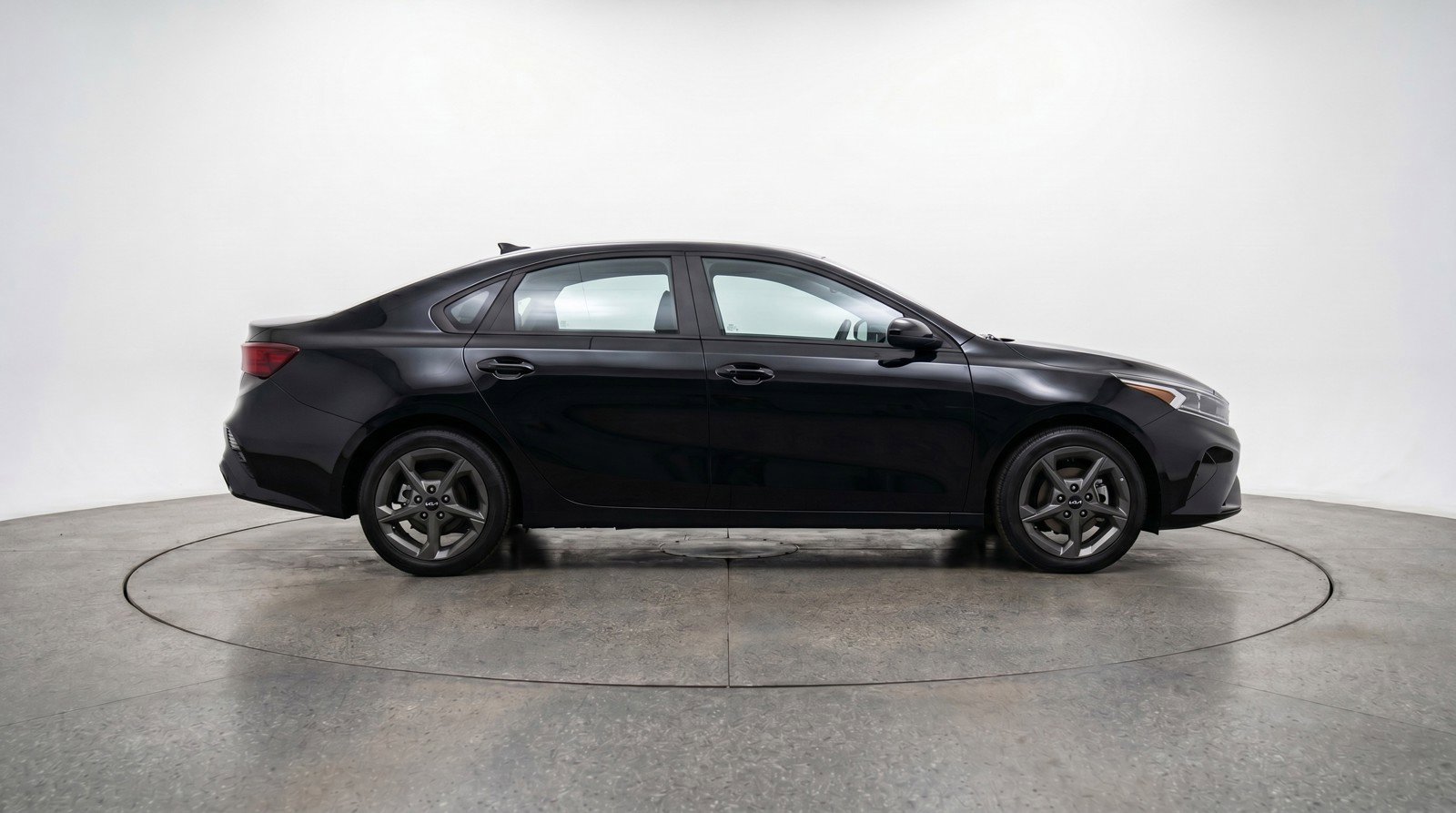 Used 2025 Kia K4 FWD image 11