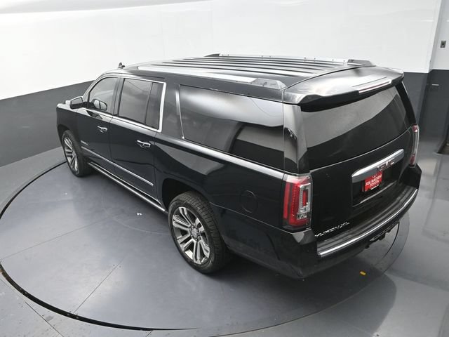 Used 2019 GMC Yukon XL Denali w/ Denali Ultimate Package AWD/4WD image 28