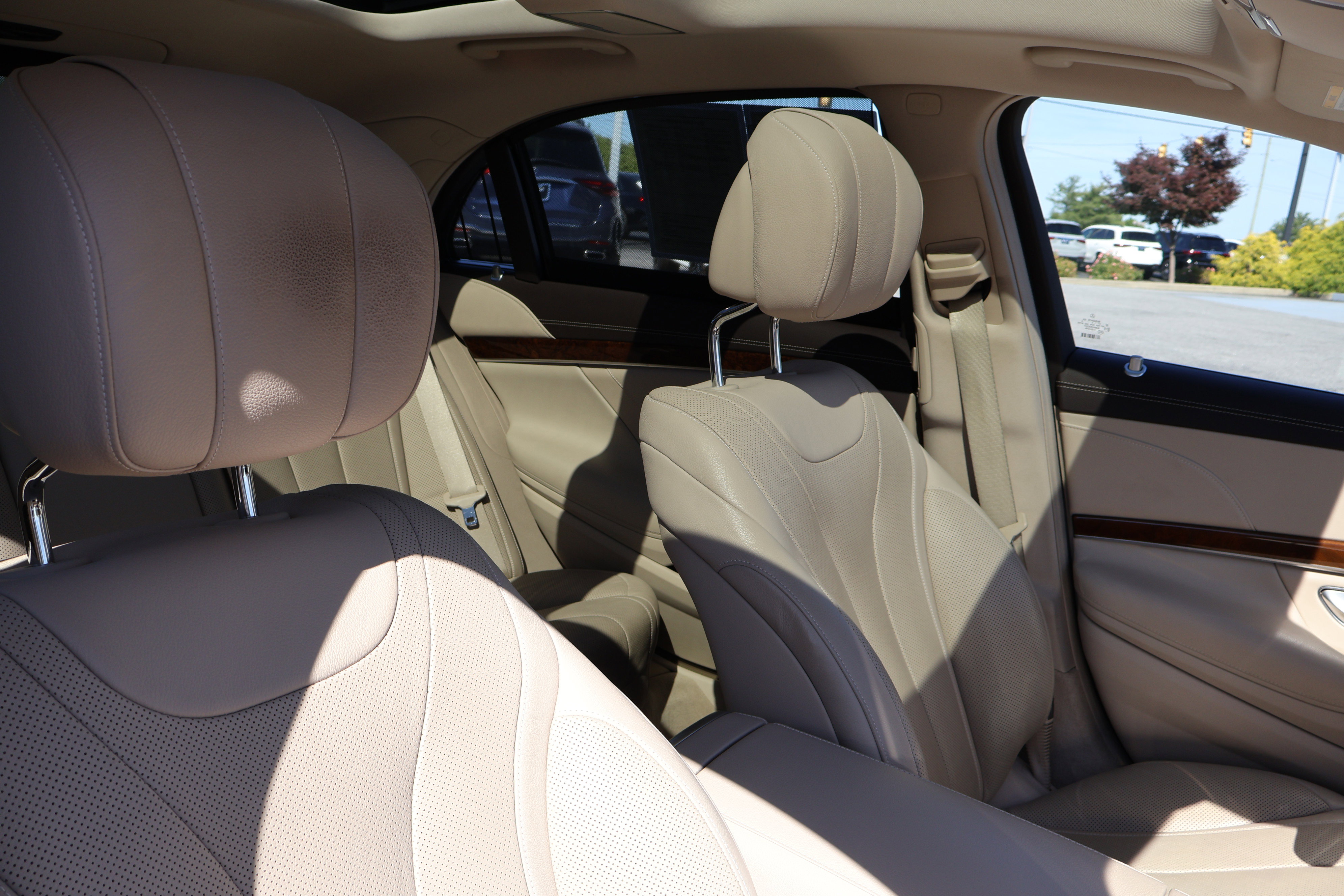 Used 2015 Mercedes-Benz S 550 Sedan image 29