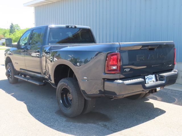 New 2026 RAM 3500 Big Horn AWD/4WD image 9