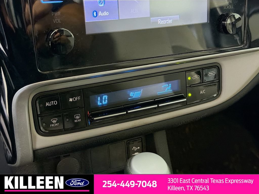 Used 2019 Toyota Corolla LE FWD image 11