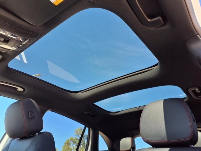 New 2026 Mercedes-Benz GLA 250 image 14