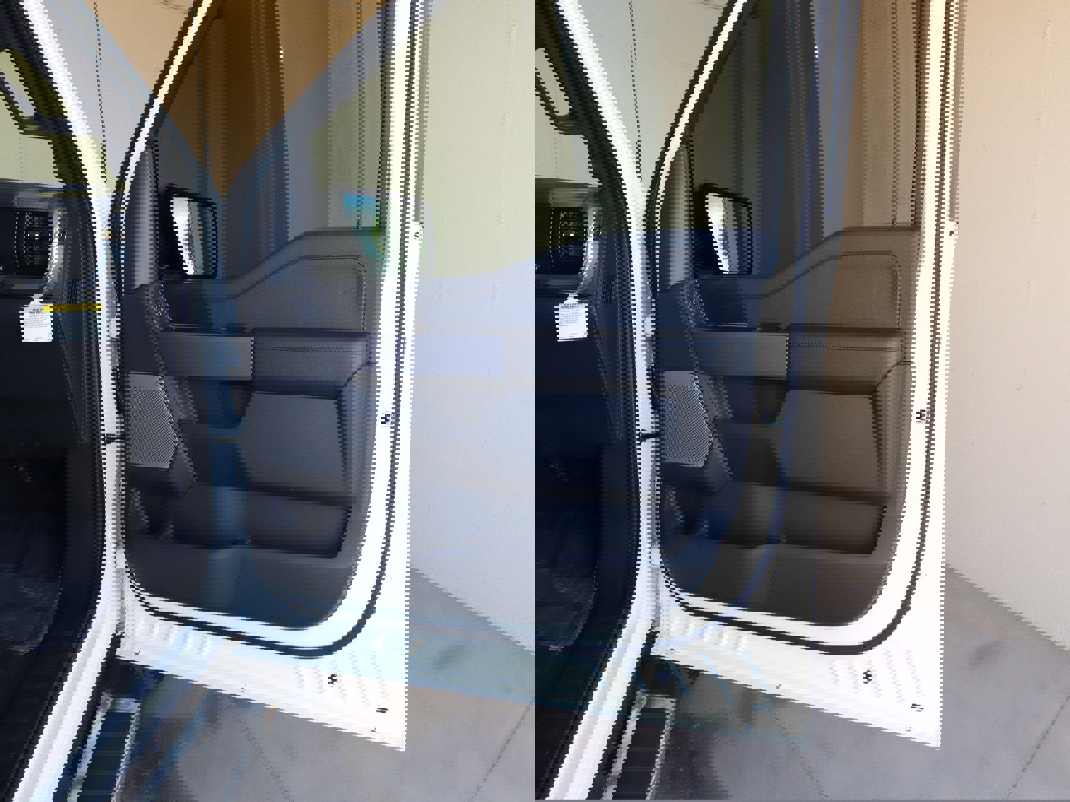 New 2025 Ford F150 Lariat w/ Equipment Group 502A High image 44