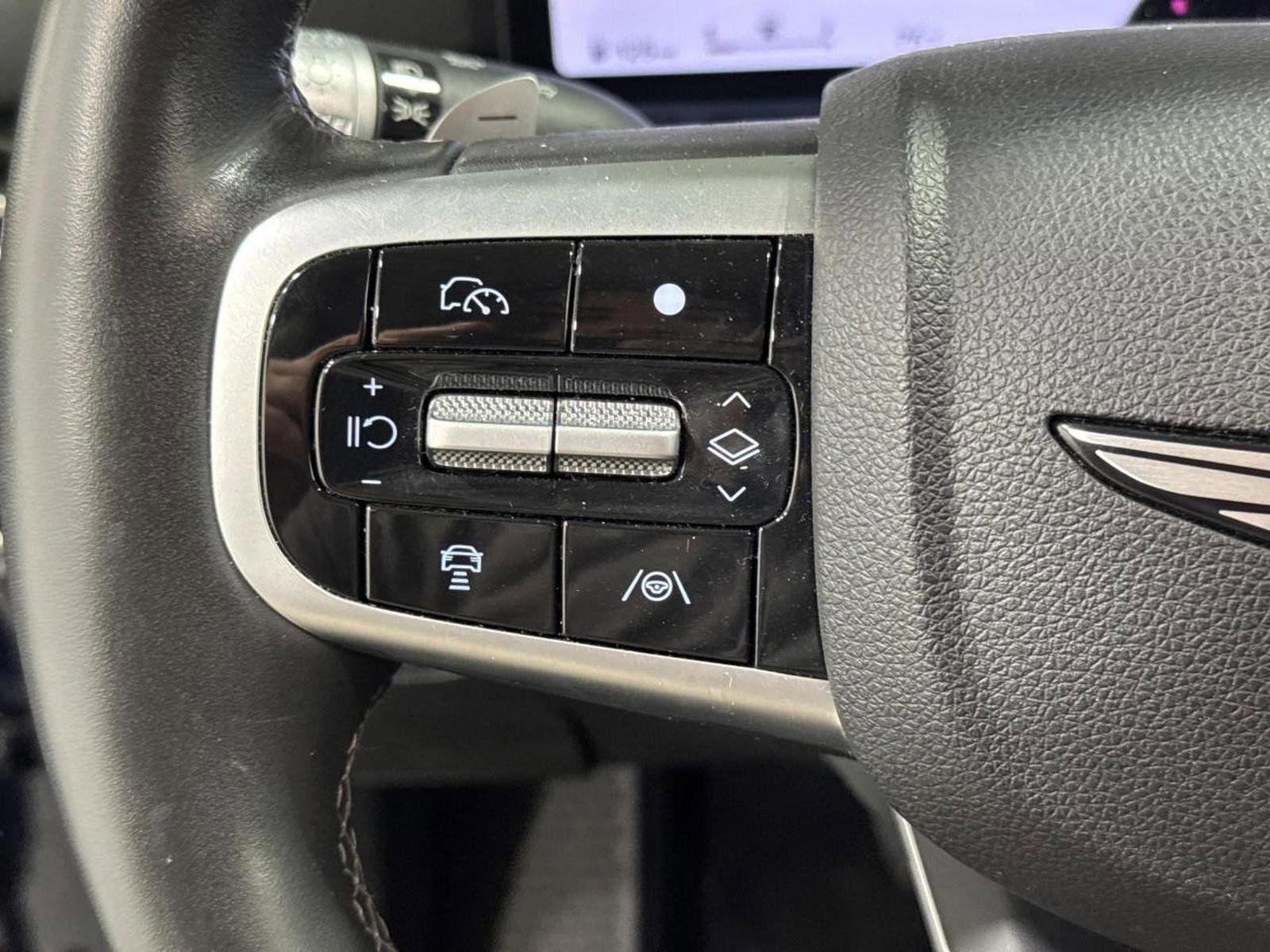 Used 2025 Genesis GV80 2.5T Standard image 26