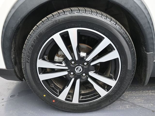 Used 2020 Nissan Kicks SV w/ Exterior Package image 25