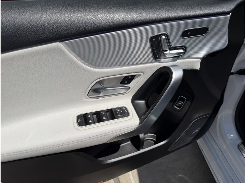 Used 2020 Mercedes-Benz A 220 image 18