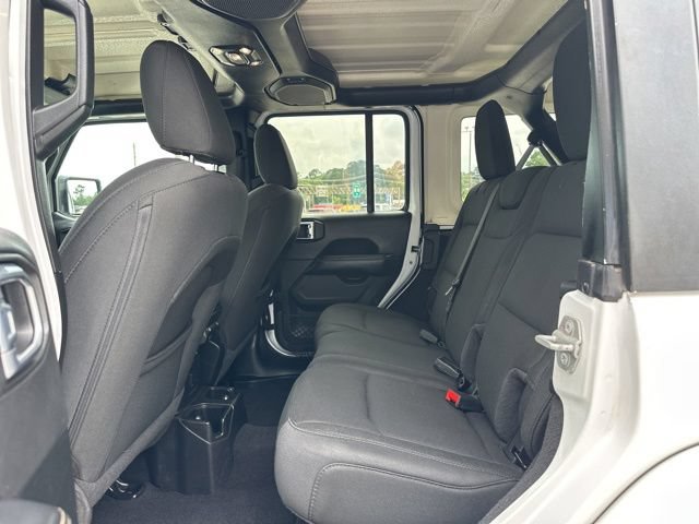 Used 2020 Jeep Wrangler Unlimited Sahara AWD/4WD image 24