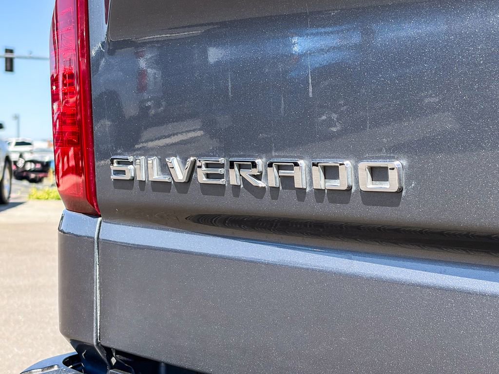 Used 2020 Chevrolet Silverado 1500 LT AWD/4WD image 9