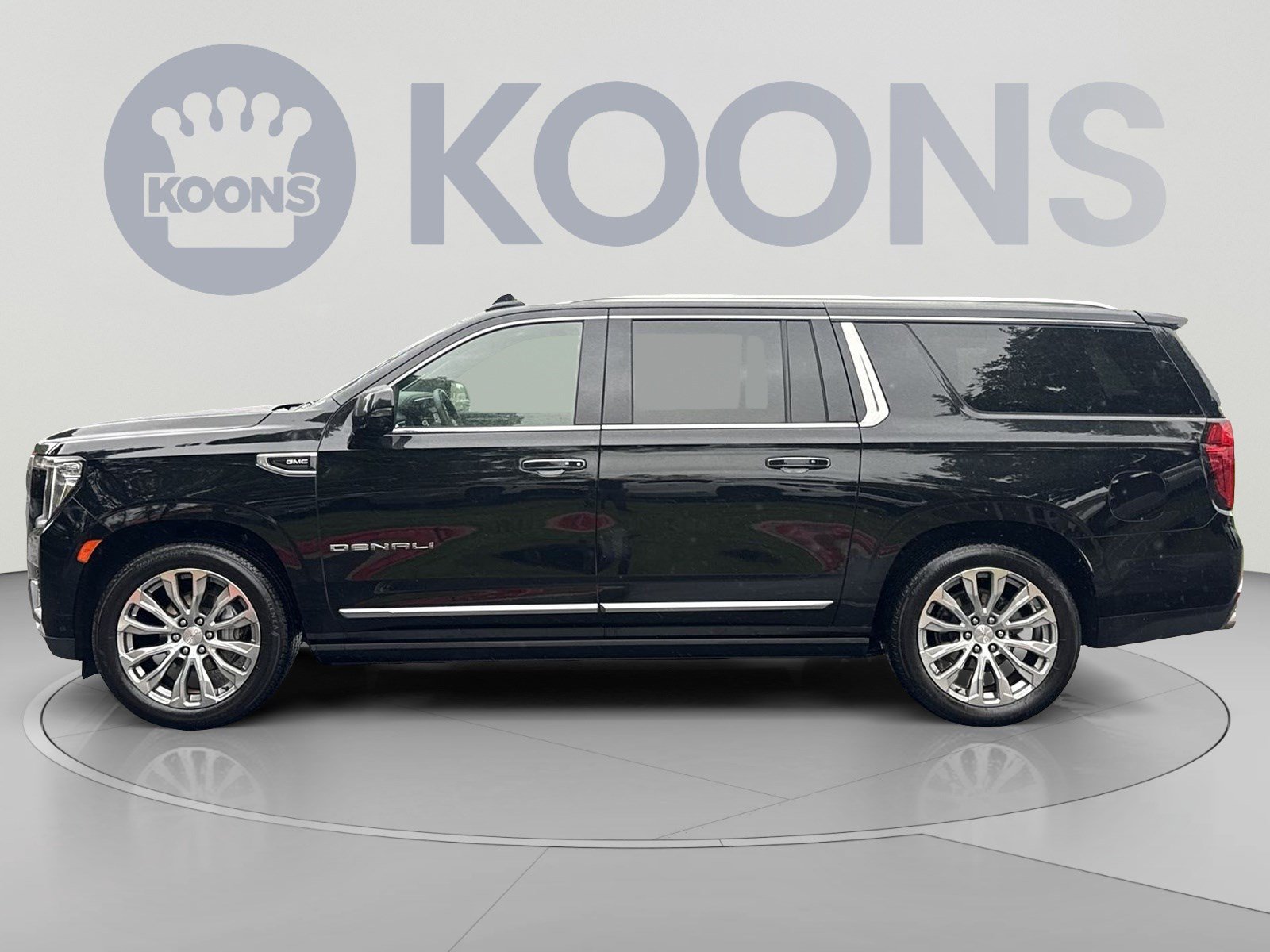 Used 2023 GMC Yukon XL Denali w/ Denali Reserve Package AWD/4WD image 2