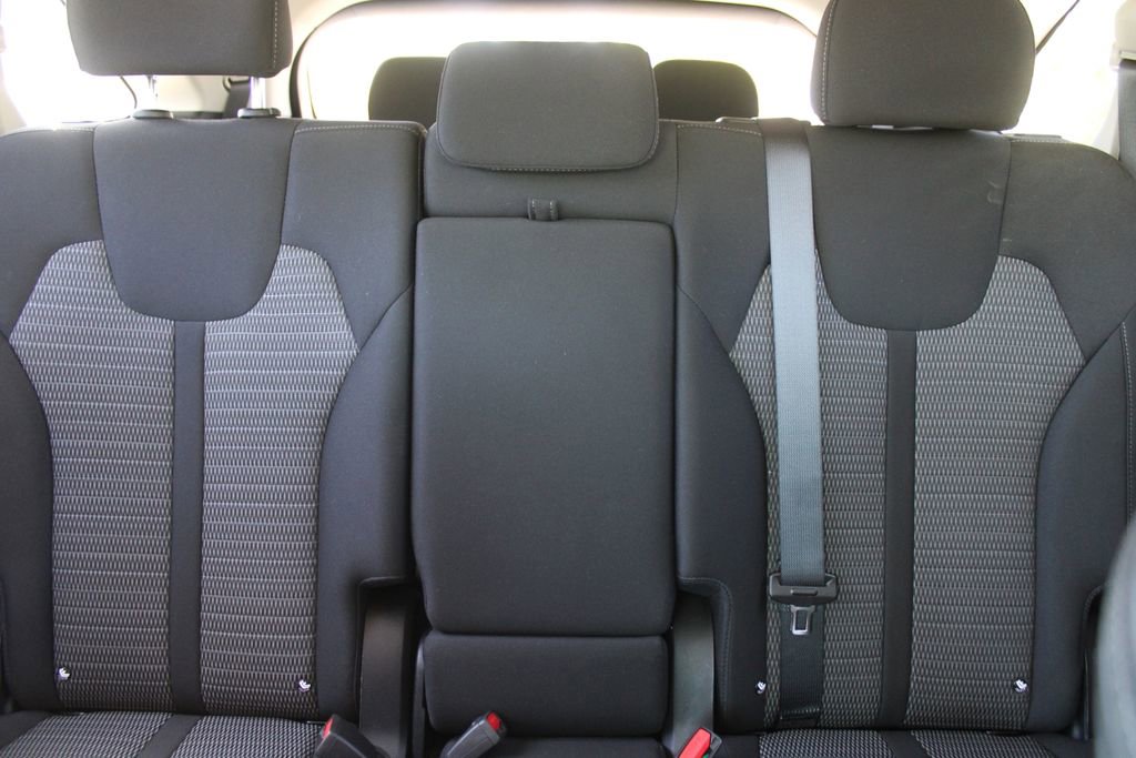 Certified 2024 Kia Sorento LX image 50