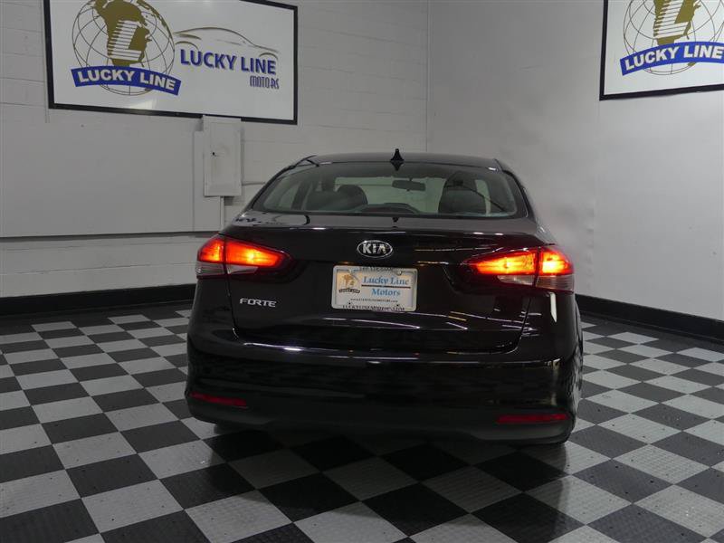 Used 2017 Kia Forte LX FWD image 8
