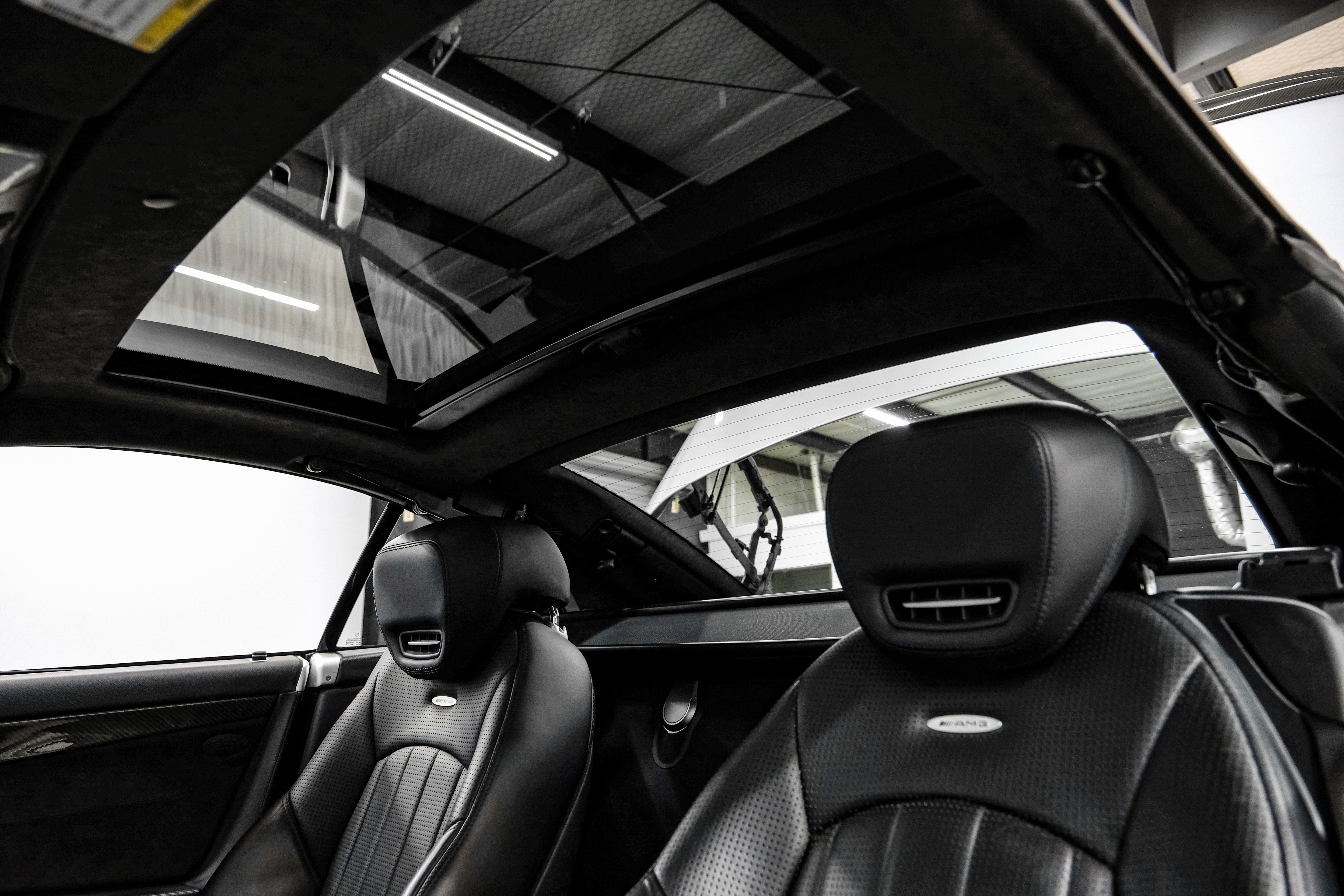 Used 2012 Mercedes-Benz SL 63 AMG image 5