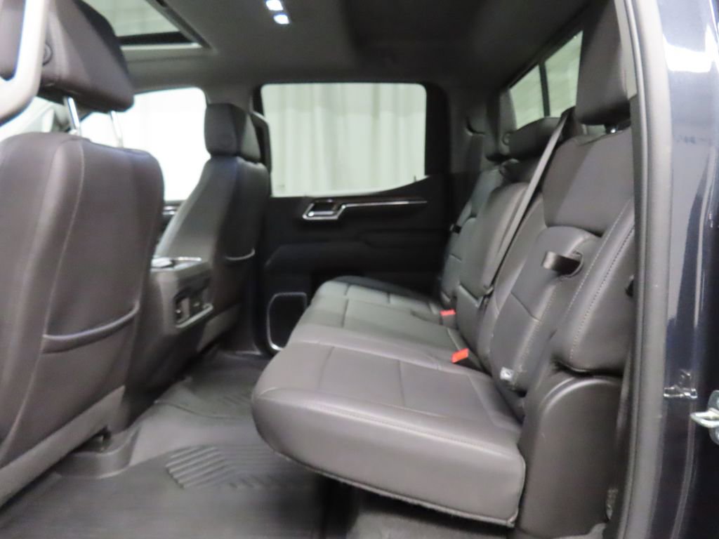 Used 2024 Chevrolet Silverado 1500 RST image 10