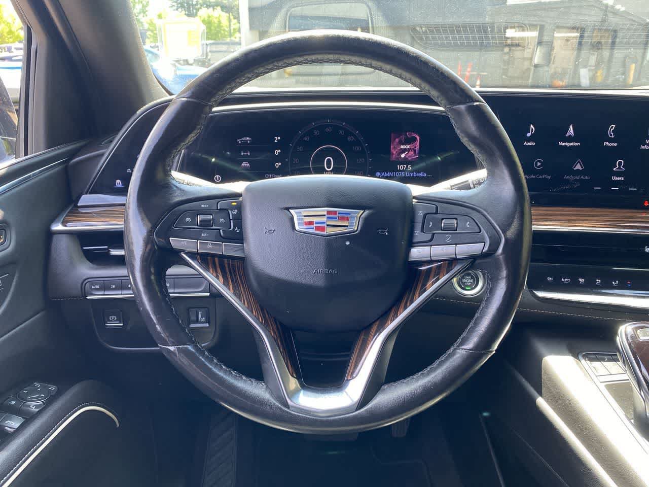 Used 2021 Cadillac Escalade ESV Premium Luxury w/ LPO, Illumination Package AWD/4WD image 20
