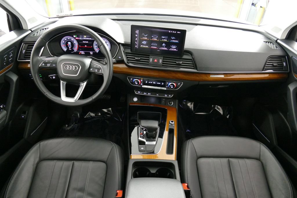 Used 2023 Audi Q5 2.0T Premium Plus w/ Premium Plus Package image 9