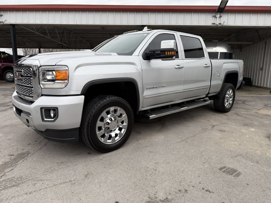 Used 2019 GMC Sierra 2500 Denali w/ Duramax Plus Package AWD/4WD image 26