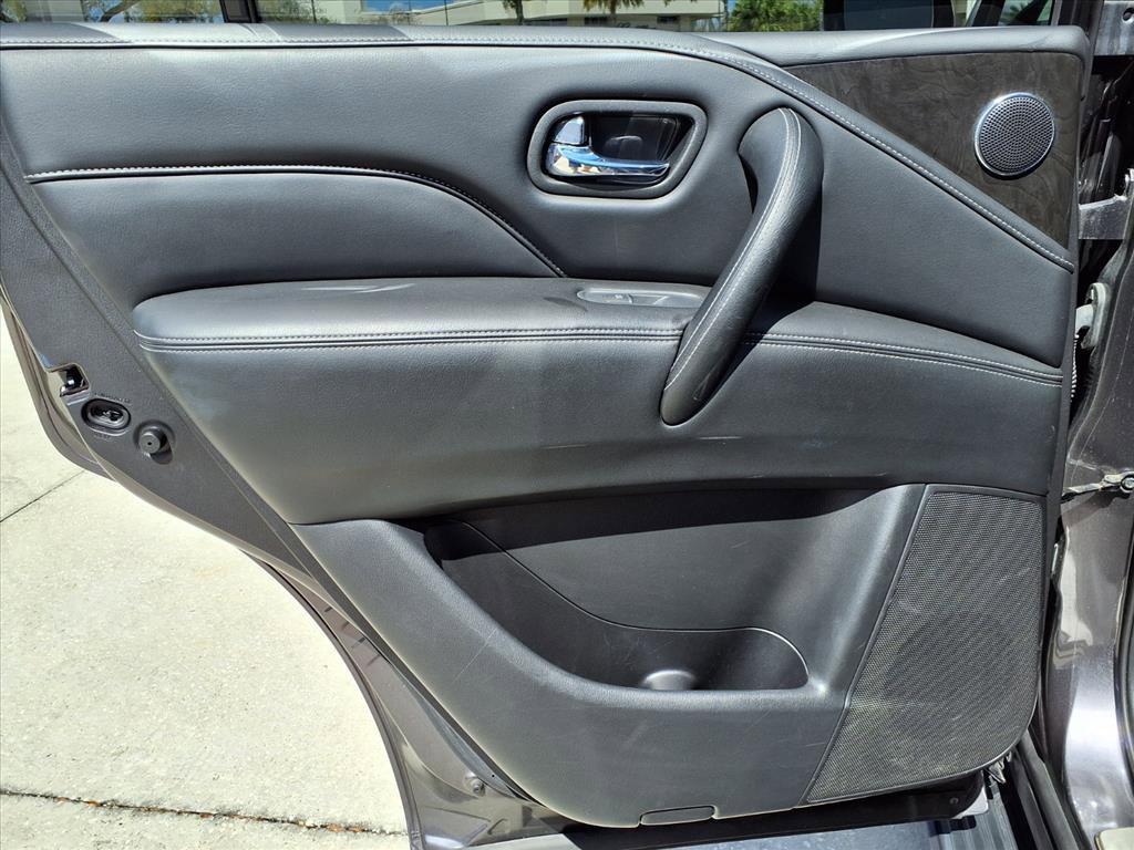 Used 2023 INFINITI QX80 Luxe w/ Cargo Package AWD/4WD image 18