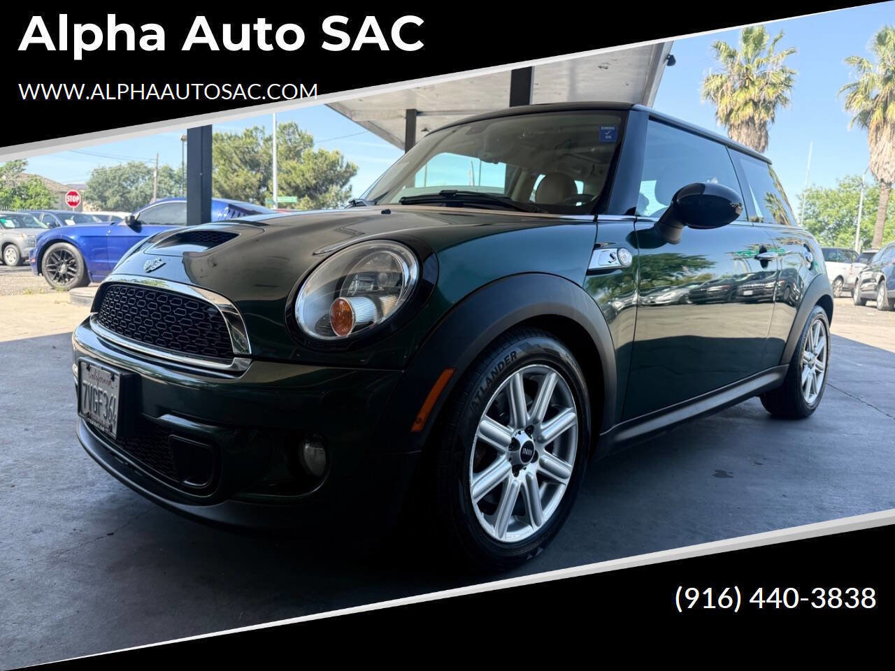 Used 2013 MINI Cooper S image 1