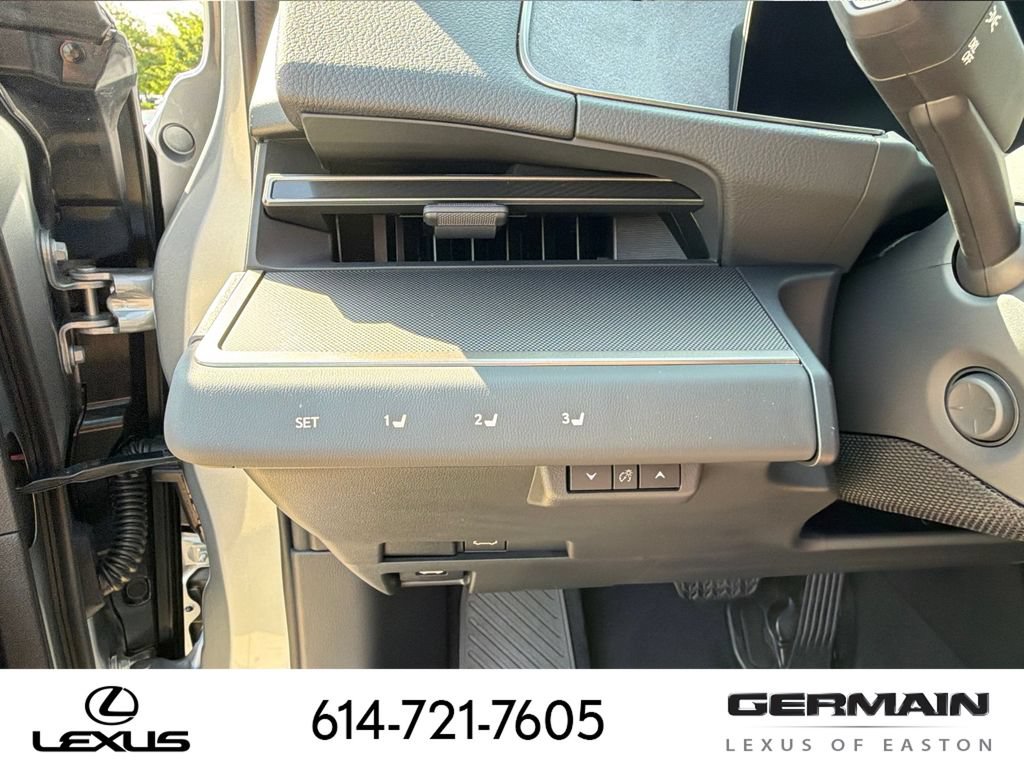New 2026 Lexus ES 350e w/ Convenience Package FWD image 19