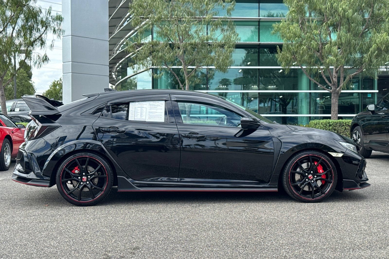 Certified 2018 Honda Civic Type R image 3
