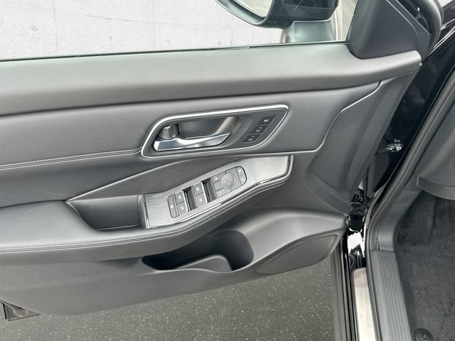 New 2026 Nissan Rogue Platinum w/ Platinum Premium Package AWD/4WD image 29