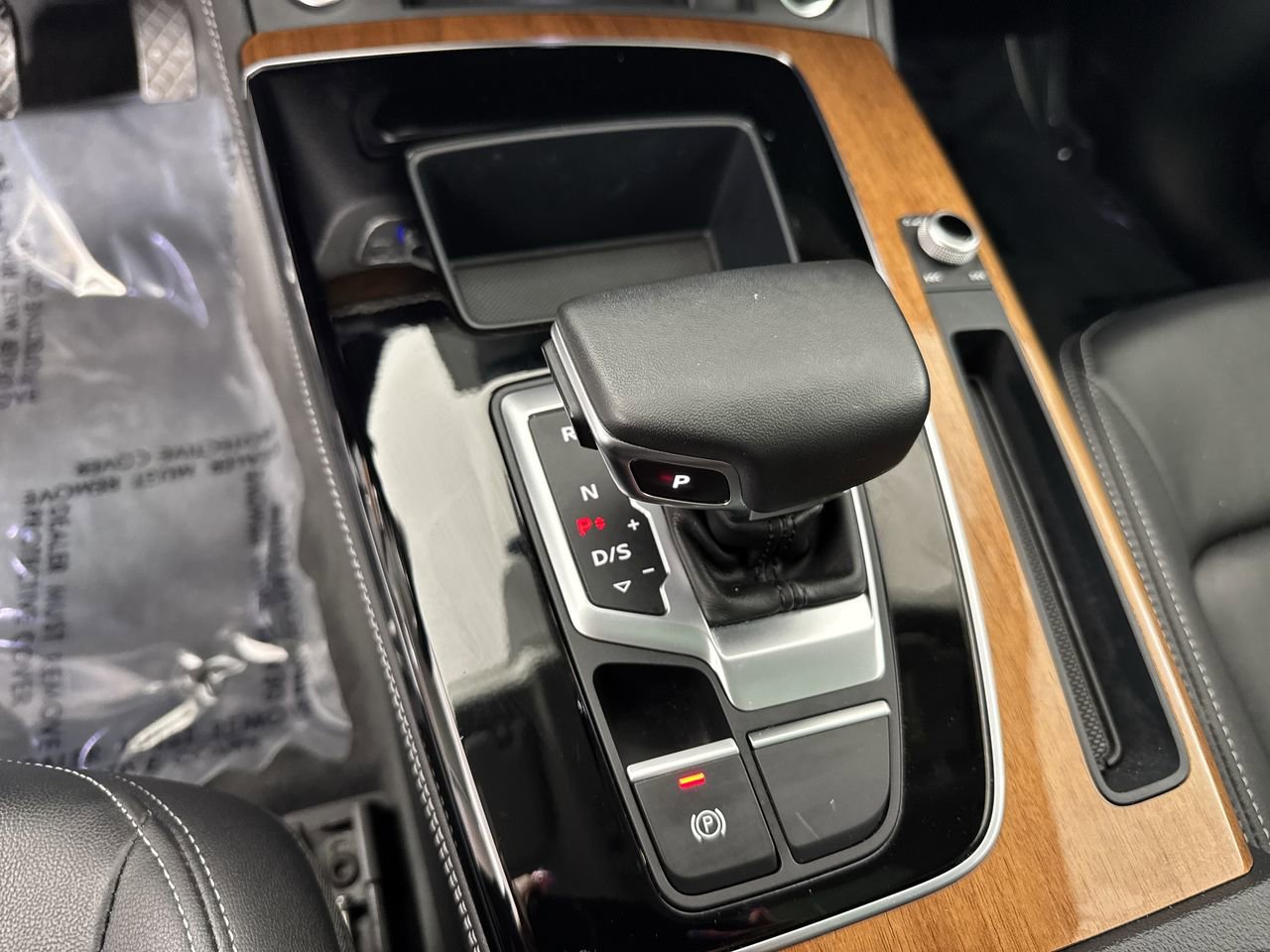 Used 2023 Audi Q5 2.0T Premium Plus w/ Premium Plus Package image 16